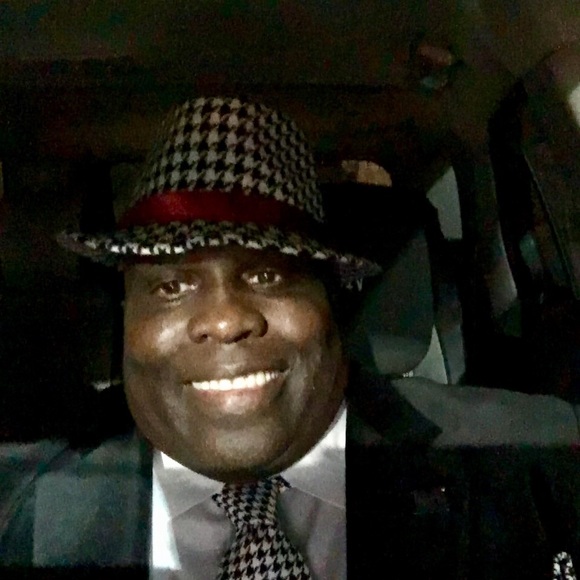 Meet your Posher, Myron - Picture 3 of 11